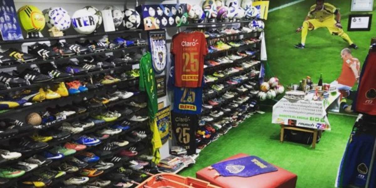 Messi, Ronaldinho y Maynor Figueroa: Los futbolistas que tienen su propio museo de camisas