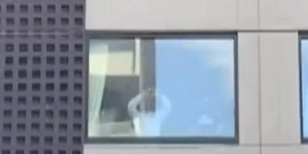 ¿Gusanos en la comida? Así es el ‘‘hotel del terror’’ en el que está aislado el tenista Novak Djokovic en Australia