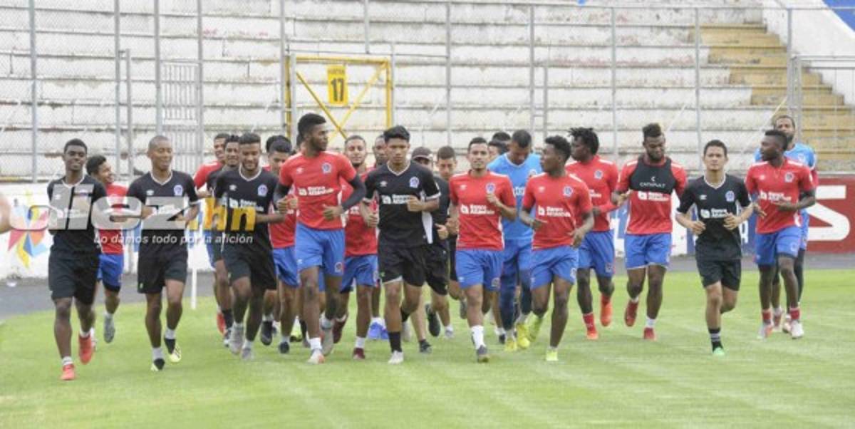 FOTOS: El método de trabajo de Pedro Troglio en su primer entreno con el Olimpia