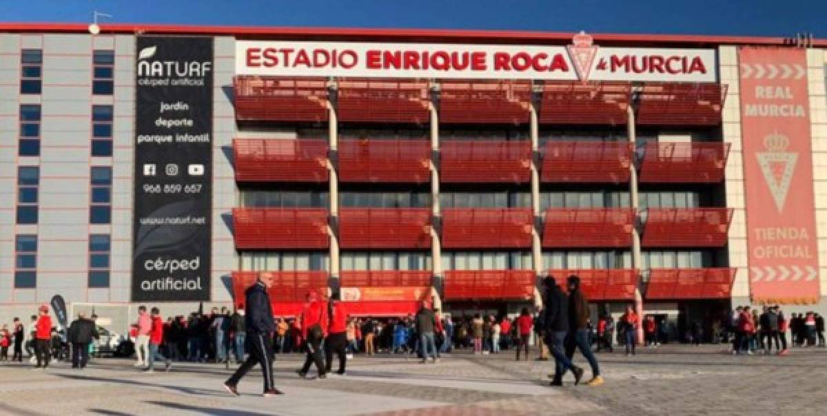 Así es el estadio del Real Murcia, recinto donde estará grabado el nombre del 'Macho' Figueroa