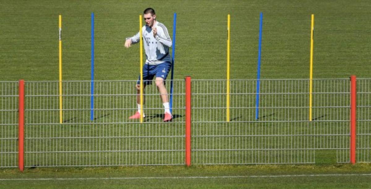 ¿Y el coronavirus? Sin abrazos y en grupos, así fue el entrenamiento del Bayern Munich