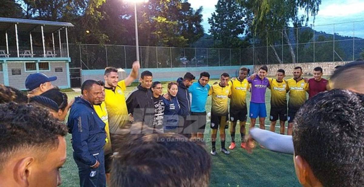 El primer día del ruso en Honduras: Su bienvenida y la 'bolsita' para implementos