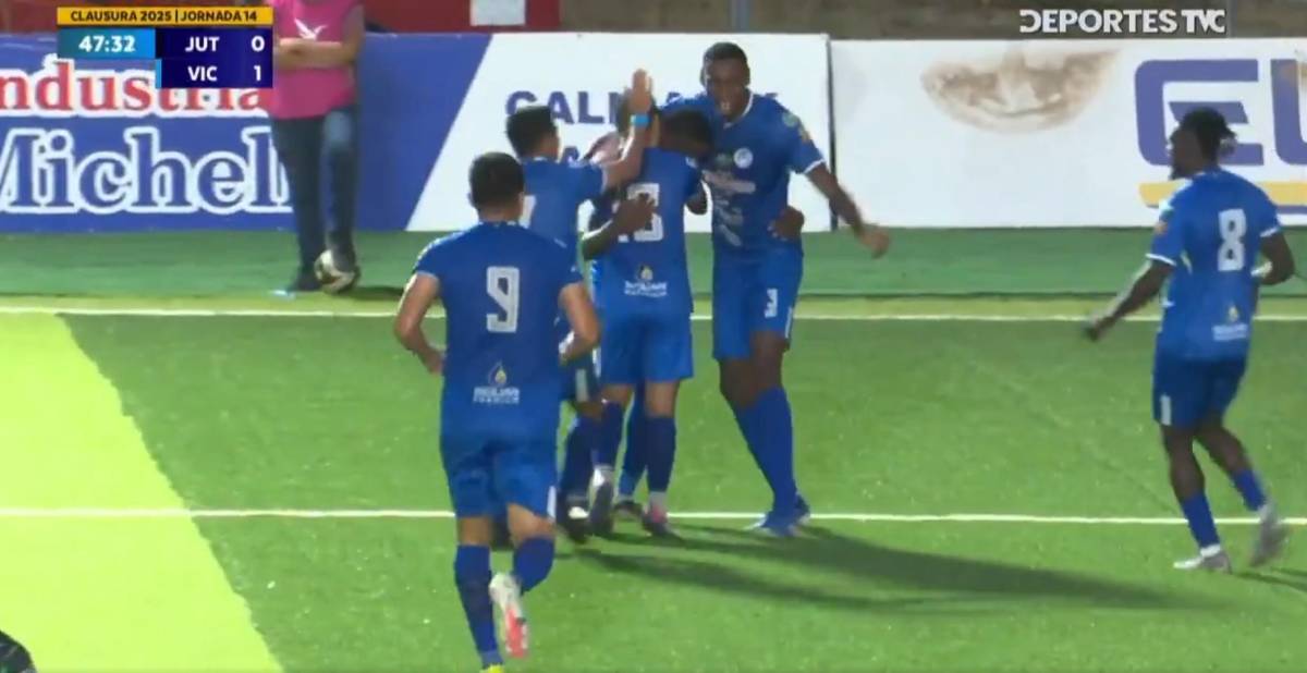 El pésimo engramado que llega hasta las rodillas, el enojo de Héctor Vargas con camarógrafos y cuándo se jugará el Juticalpa-Victoria