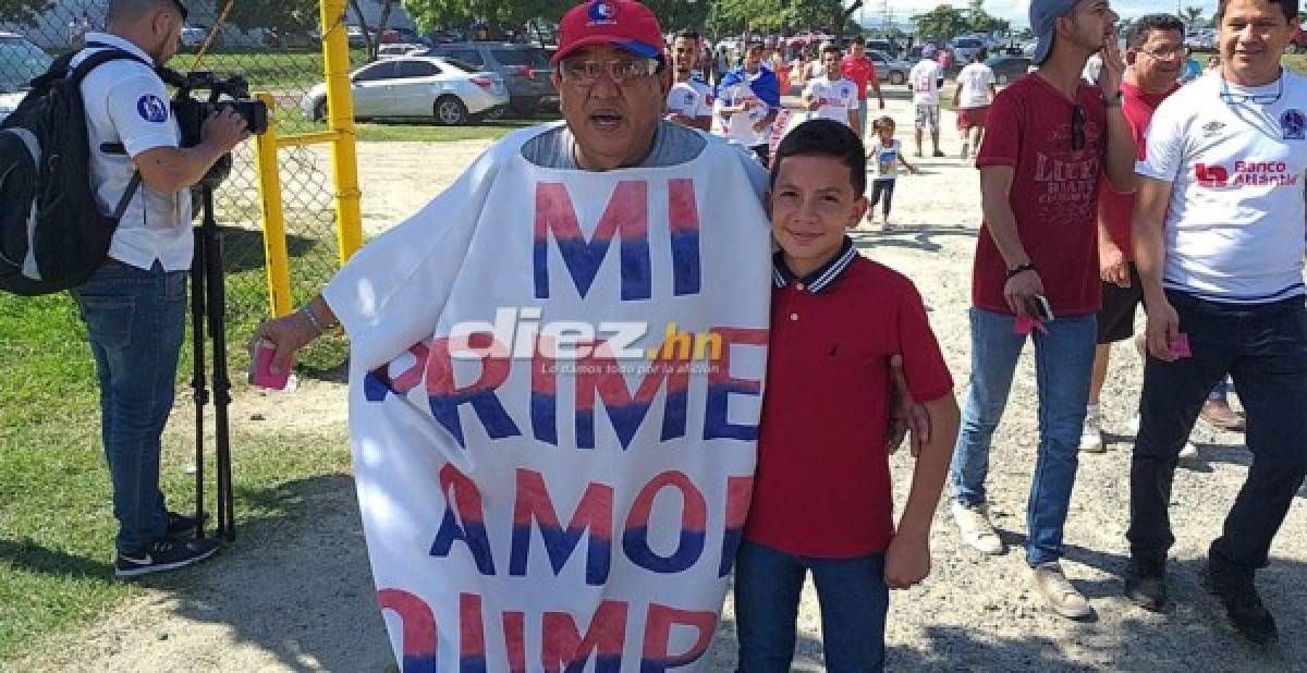 ¡Ambientazo! Afición de Olimpia invade el Estadio Olímpico para el clásico contra Marathón