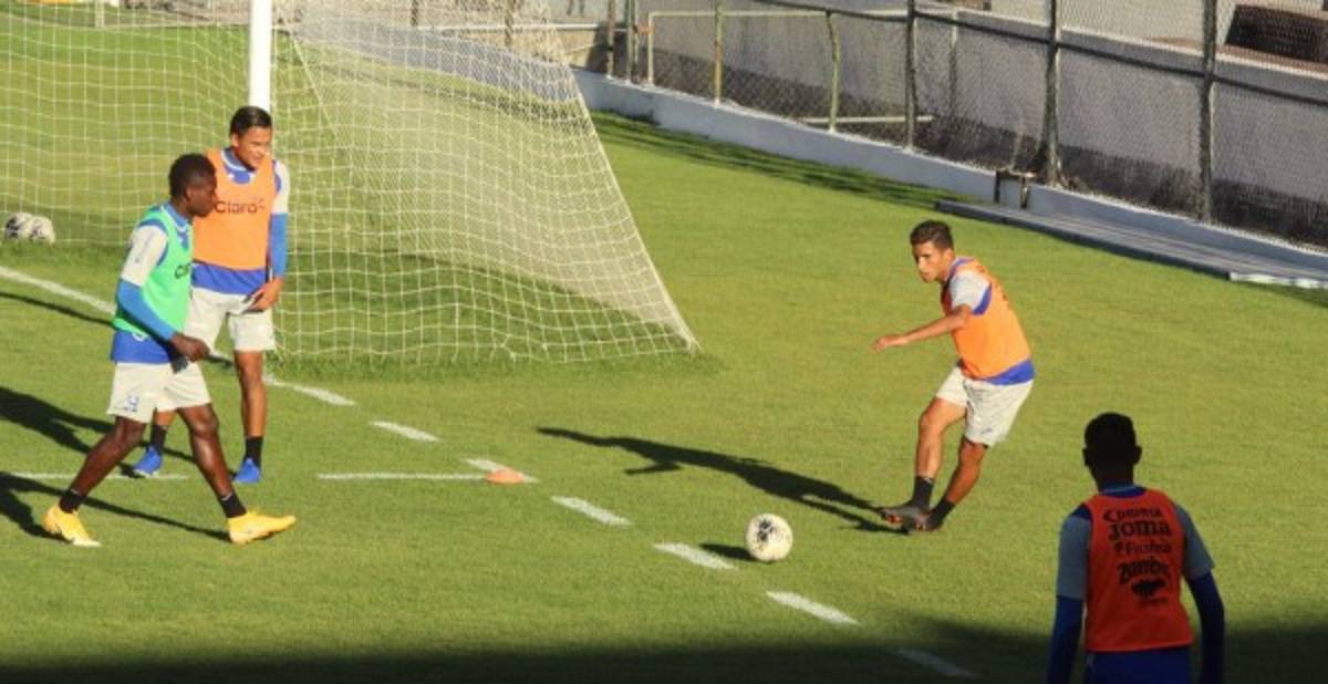 ¡Bromas, risas y un picadito! Así fue el entreno de Honduras previo al decisivo juego ante El Salvador
