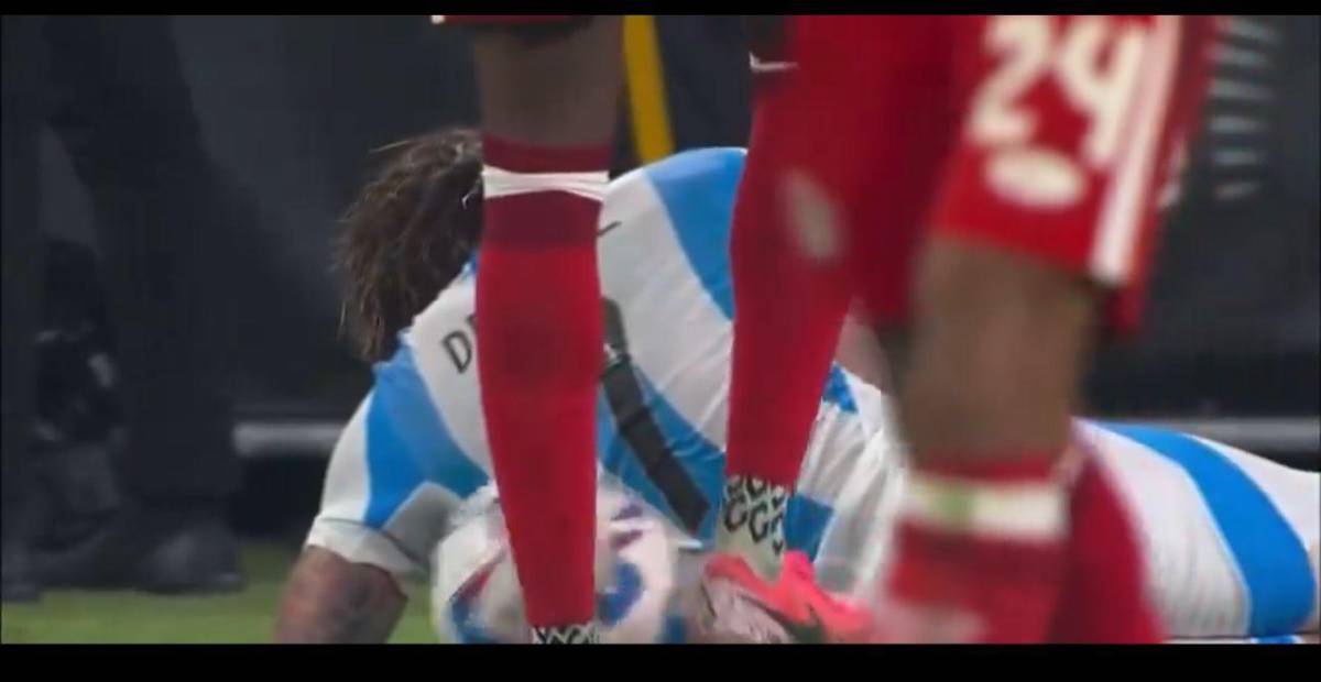 La locura que hizo el Dibu, la revisión del VAR en el gol de Messi, el pelotazo a De Paul y el lesionado en el Argentina-Canadá