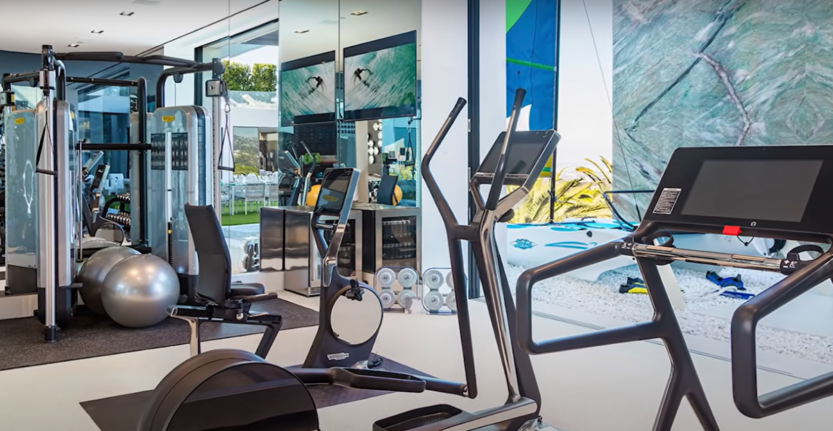 Así es la tremenda mansión que Shakira y Piqué tienen a la venta tras separarse y cuánto están pidiendo