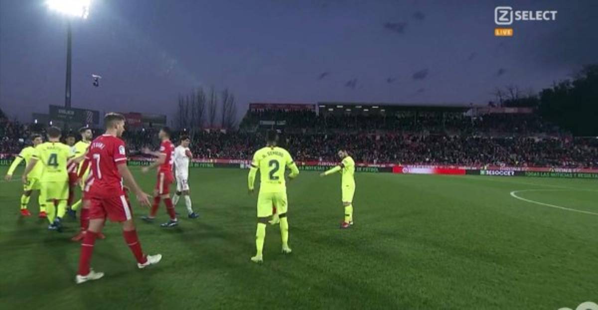 No viste en TV: El lamento de Suárez, Messi cambia camisa y el ambientazo en Montilivi