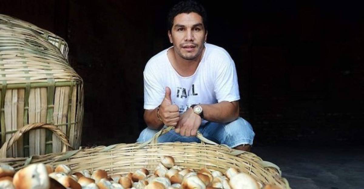 La nueva vida de Salvador Cabañas tras perderlo todo por un tiro y trabajar como panadero