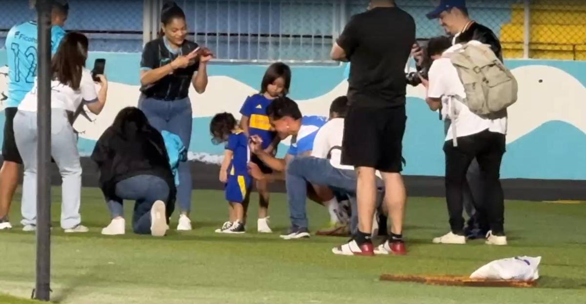 Nuevo rostro en la Selección,gesto de Palma y el pelón de Honduras, que olvida a Islas Caimán para centrarse en Antigua