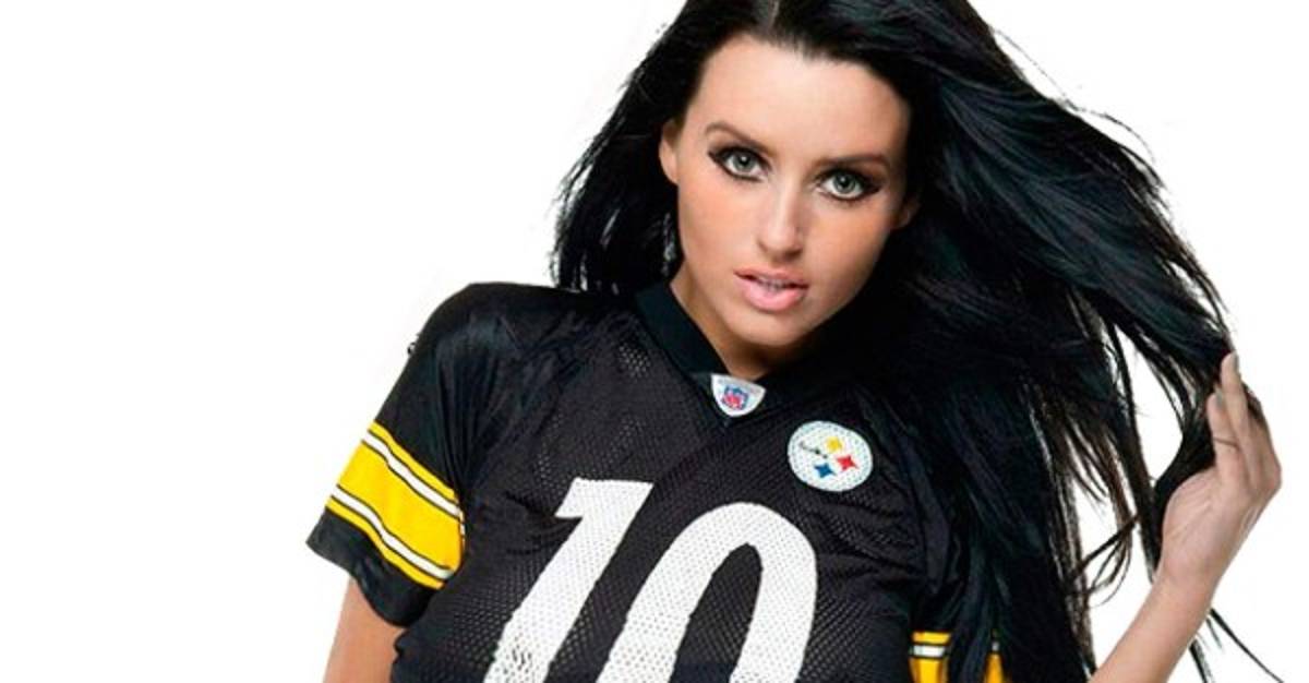 Abigail Ratchford, la chica que dejó el fútbol, ahora es modelo y actriz