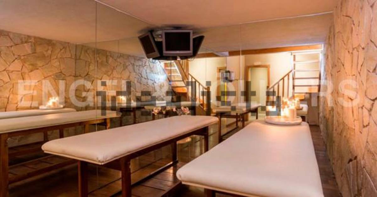 Así es la impresionante mansión de Ibai Llanos en la que vivió Samuel Eto’o: Discoteca, sauna y piscina