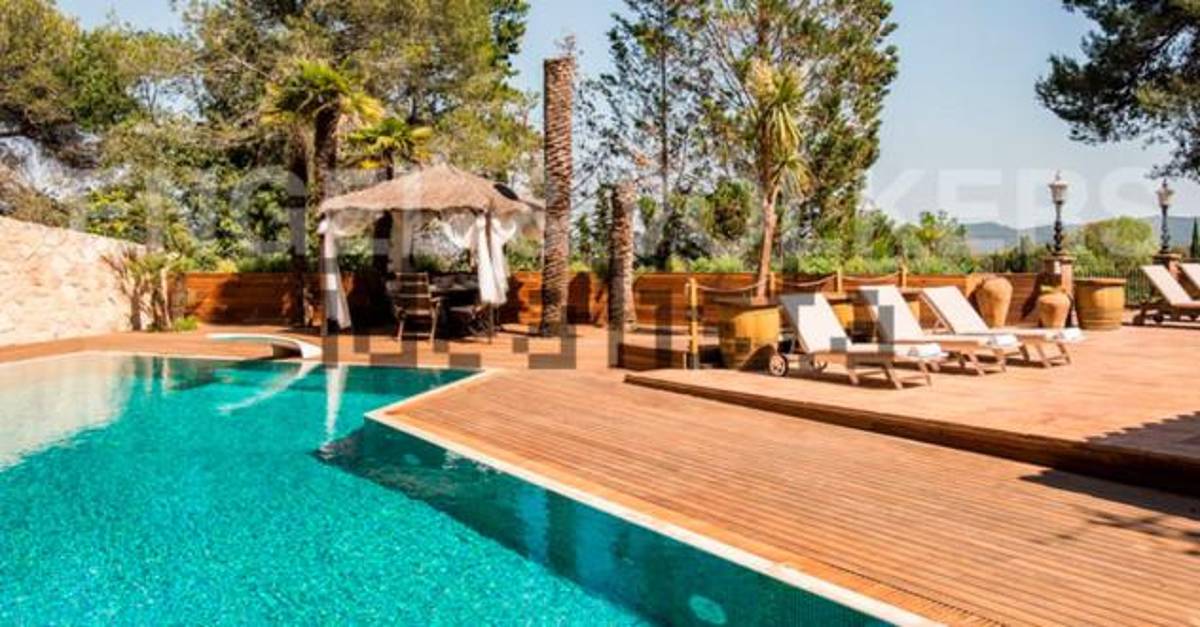 Así es la impresionante mansión de Ibai Llanos en la que vivió Samuel Eto’o: Discoteca, sauna y piscina