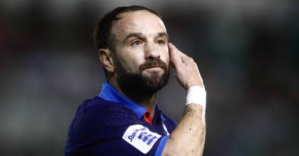 TOP: ¡Grandes y reconocidos futbolistas que siguen jugando a pesar de su avanzada edad y no lo sabías!