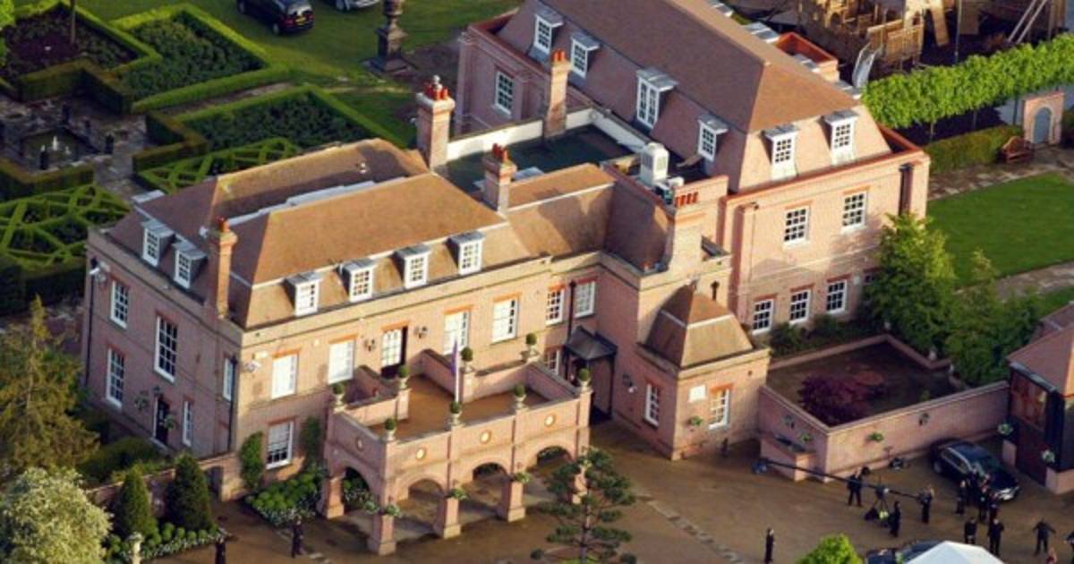 ¡ANTES Y DESPUÉS! Así eran las casas de los grandes futbolistas antes de ser millonarios