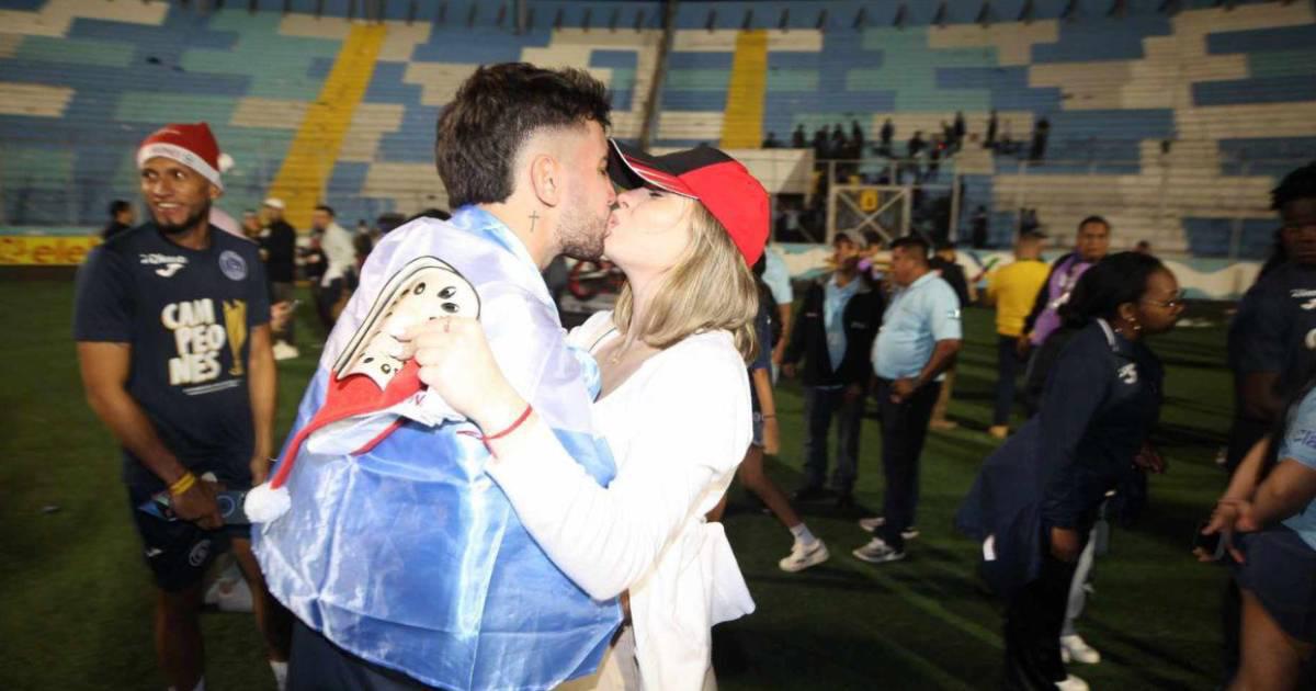 Cecilia García, novia de Agustín Auzmendi, se roba los suspiros en redes sociales con reveladora foto en traje de baño