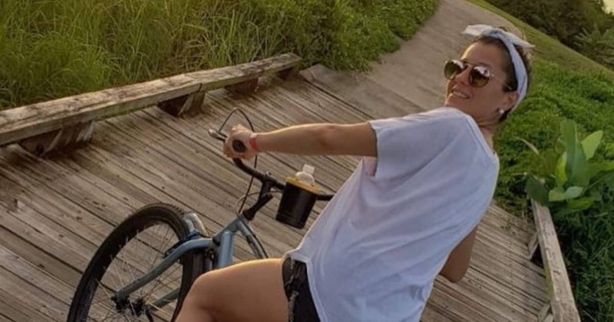 Las sensuales vacaciones de la pareja de Jonathan Rougier en Honduras