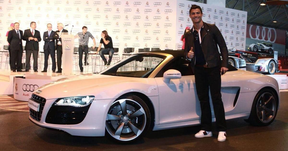 ¡Georgina le regaló una joya más! Asciende la impresionante colección de carros de Cristiano Ronaldo: un garaje galáctico