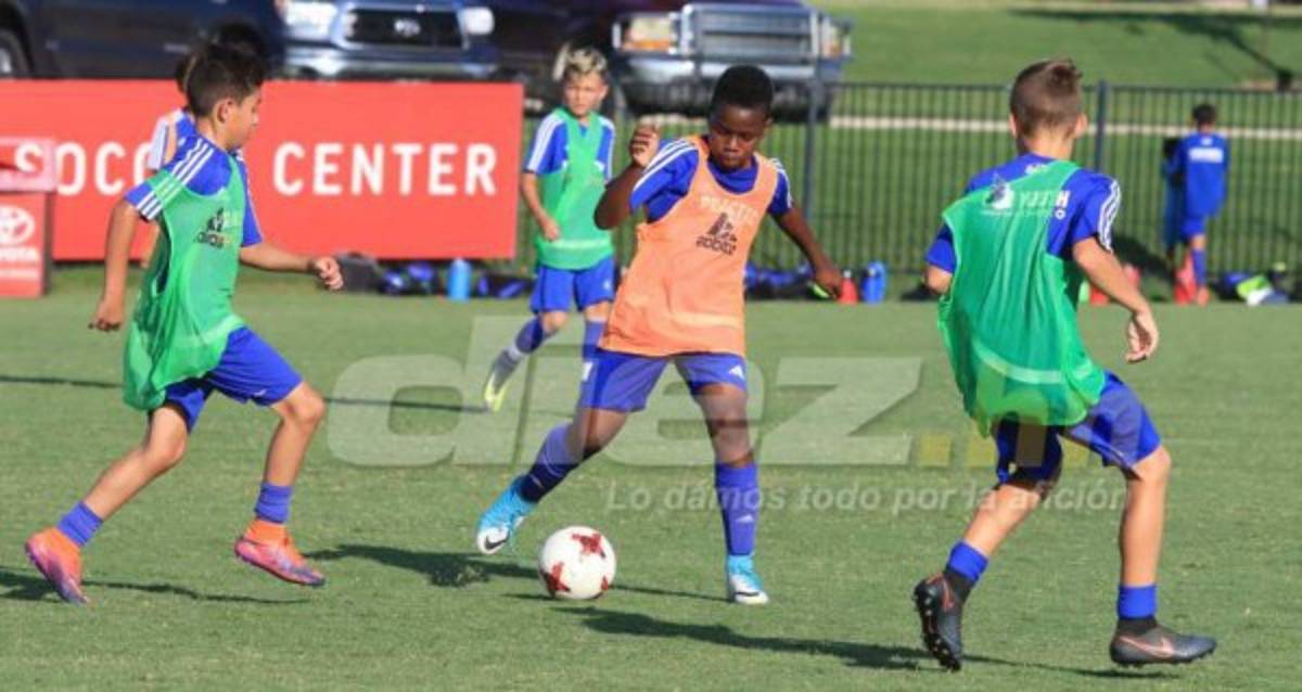 Los hijos de jugadores de Honduras que podrían seguir sus pasos