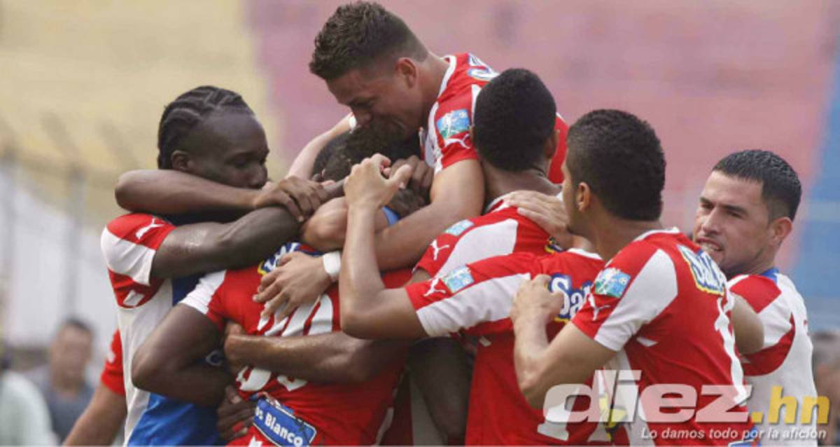 Polémico juego en La Ceiba Vida-Marathón