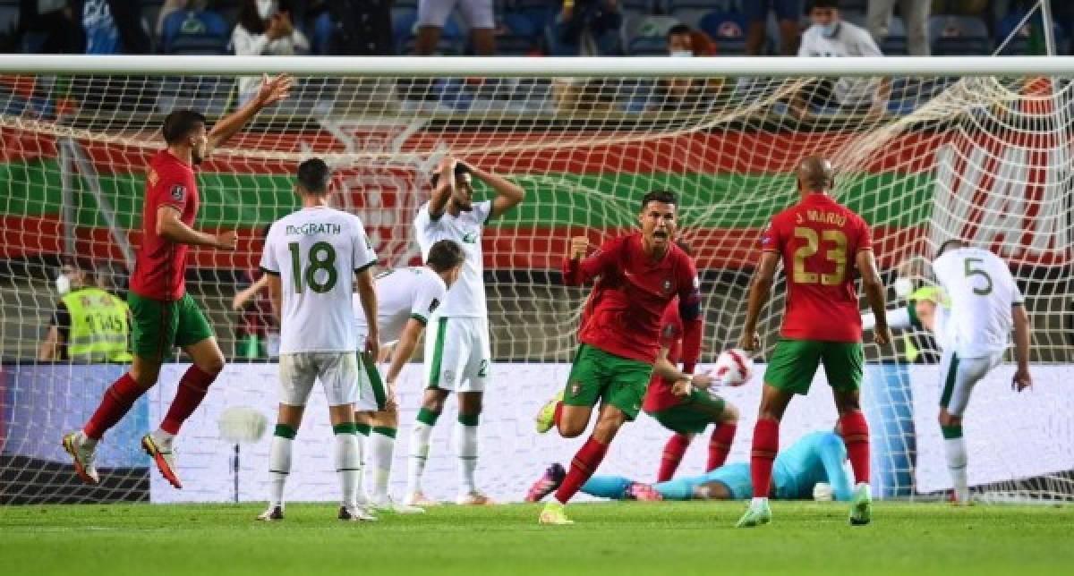 Cristiano Ronaldo suelta puñetazo a su rival y así festejó tras convertirse en el histórico goleador de selecciones