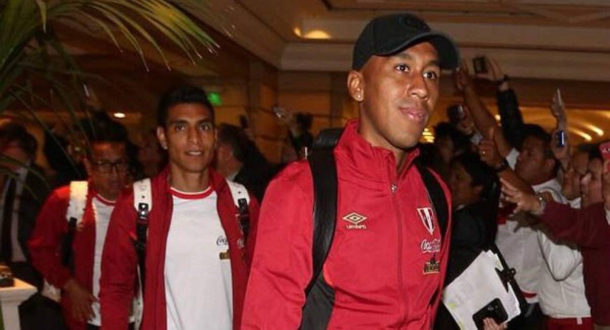 El impresionante recibimiento de la Selección de Perú a su llegada a Buenos Aires