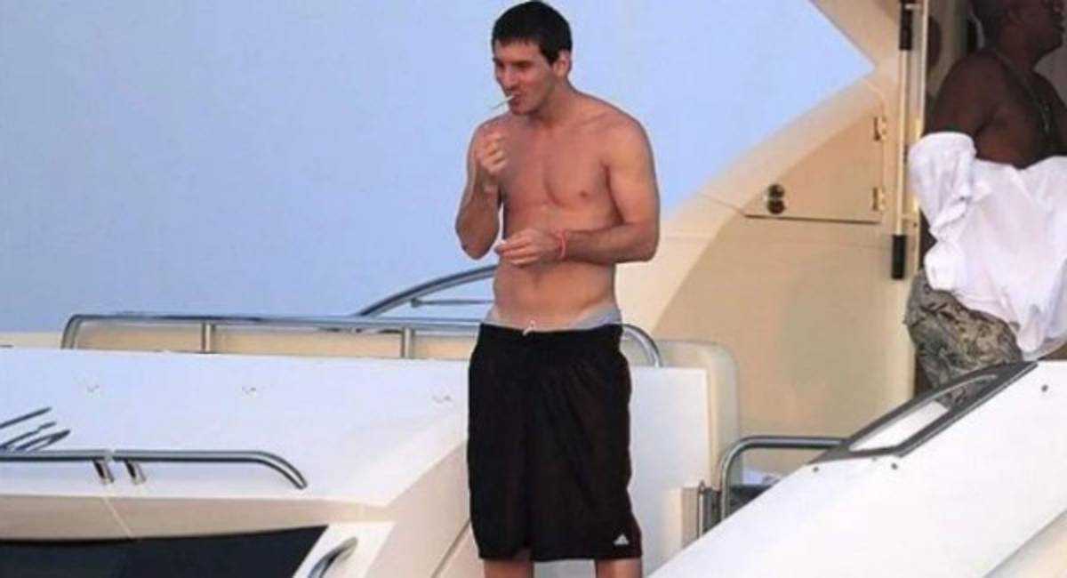 Dos del FC Barcelona y de la Juventus: Grandes futbolistas que fueron cazados fumando