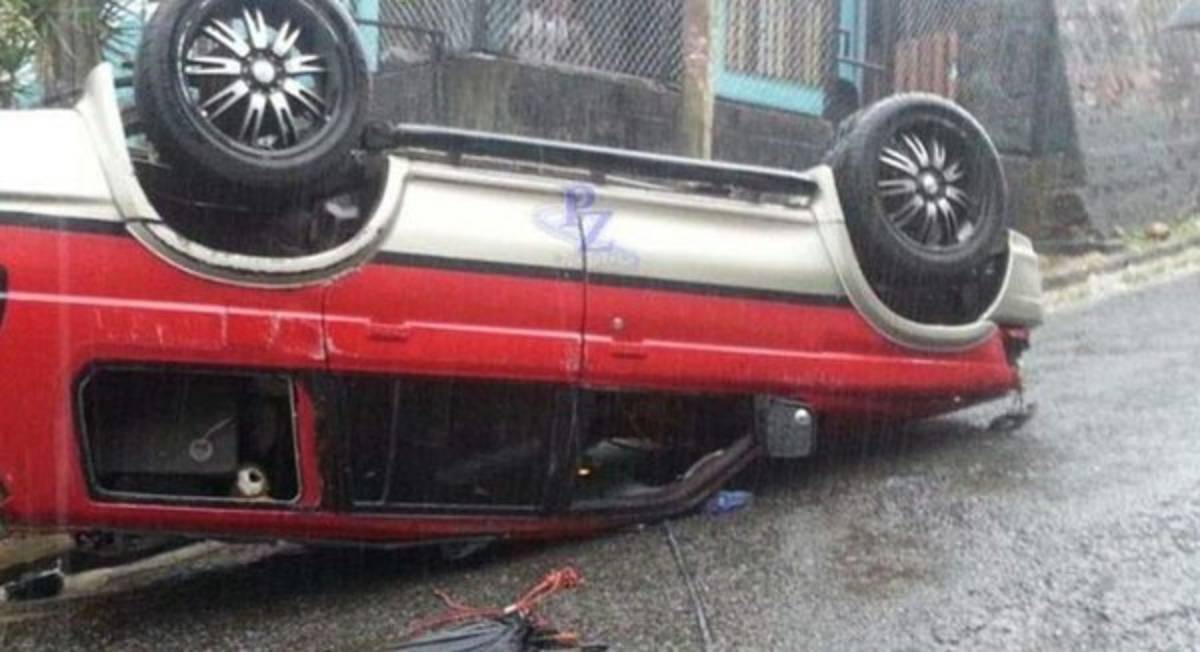 Futbolistas ticos sufren accidente de tránsito luego de que su vehículo quedara sin frenos