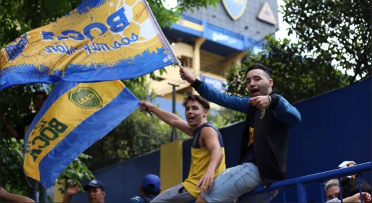 Espectacular llenazo: Afición de Boca Juniors llena la Bombonera en su último entrenamiento