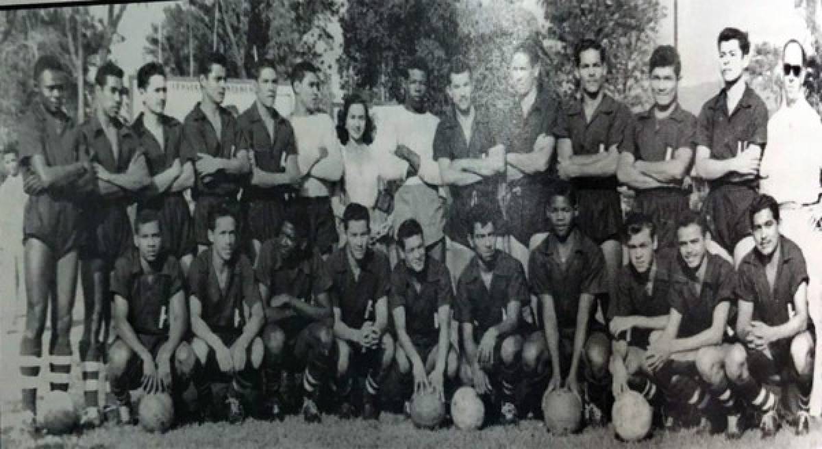 ¡Camisas de botones y tacos con tachuelas! Las selecciones de Honduras en la era amateur