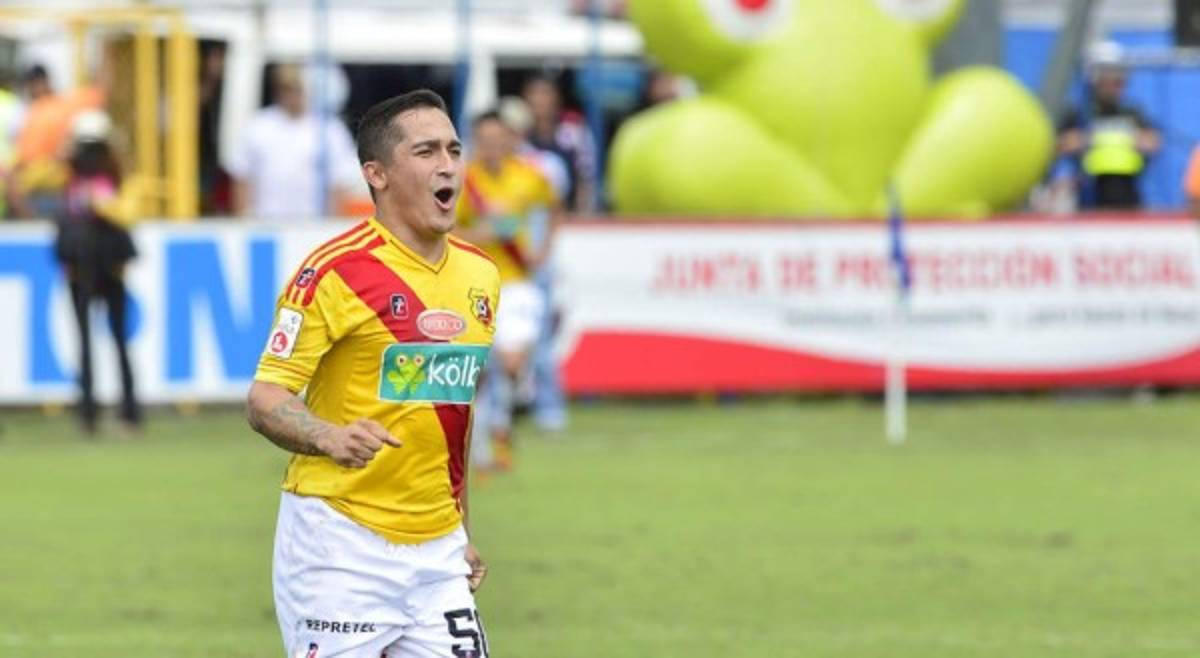 RUMORES Y FICHAJES: ¡Blas Pérez llegaría a Honduras y Costa Rica seguirá exportando!