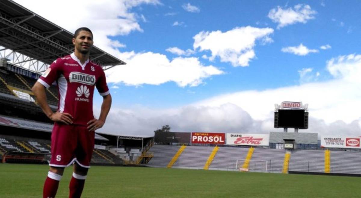 Grandes jugadores que regresaron al fútbol de Centroamérica