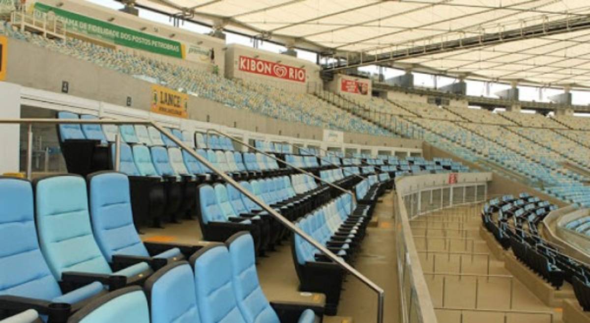 Cifras millonarias, carro blindado y viajes: Los detalles del contrato del DT de Flamengo   