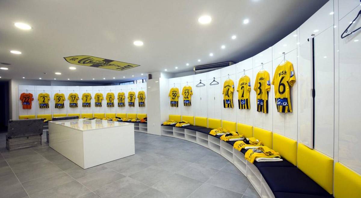 ¡Estadio, comidas y un hermoso puerto del Mar Egeo! Así es la nueva casa del hondureño Luis Palma en Grecia