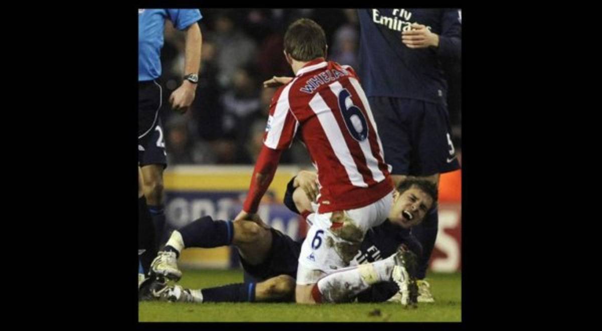 Uno más se une a la terrible lista: Las peores y escalofriantes lesiones en el fútbol