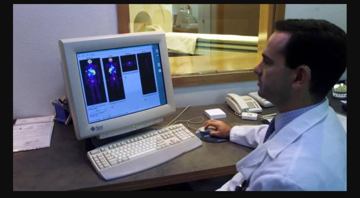 Impactantes imágenes tras superar cáncer y la gran anécdota de su debut con España, así es la vida de José Francisco Molina