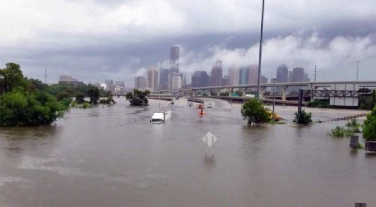 INFORME ESPECIAL: Impactantes fotografías de las inundaciones del huracán Harvey en Houston, Texas
