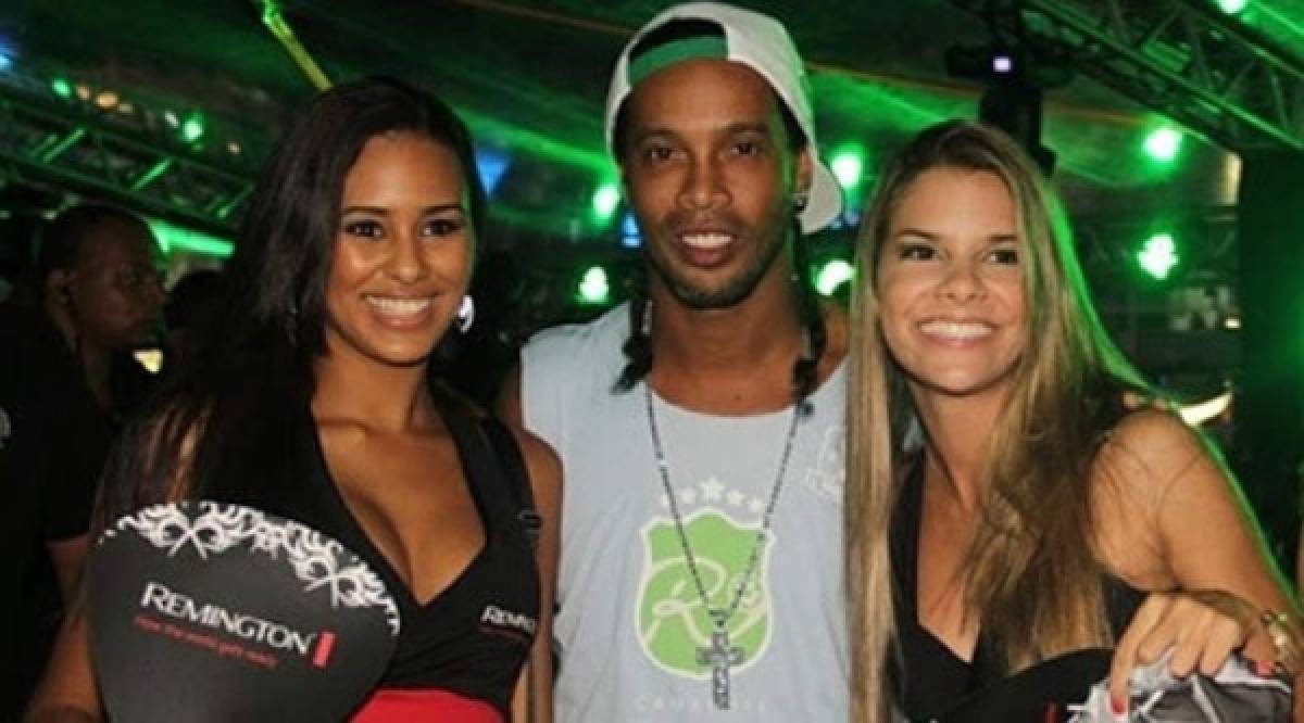 Mujeres, fiestas y problemas con la fiscalía: Ronaldinho y sus escándalos más sonados