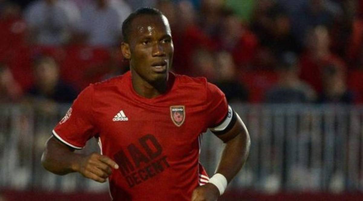 TOP: Grandes futbolistas activos que juegan en ligas desconocidas