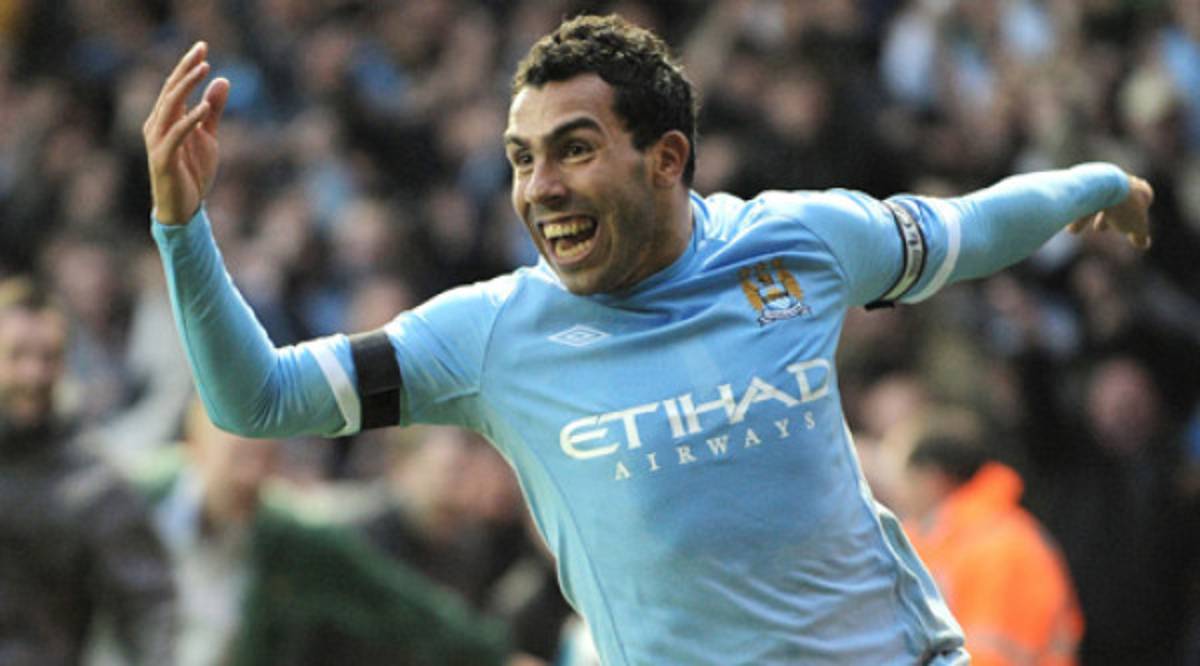 Tévez continuará en el Manchester City