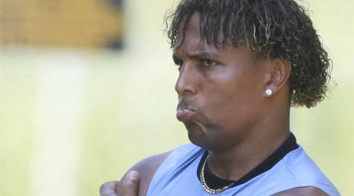 Real España no registró a Carlos Pavón