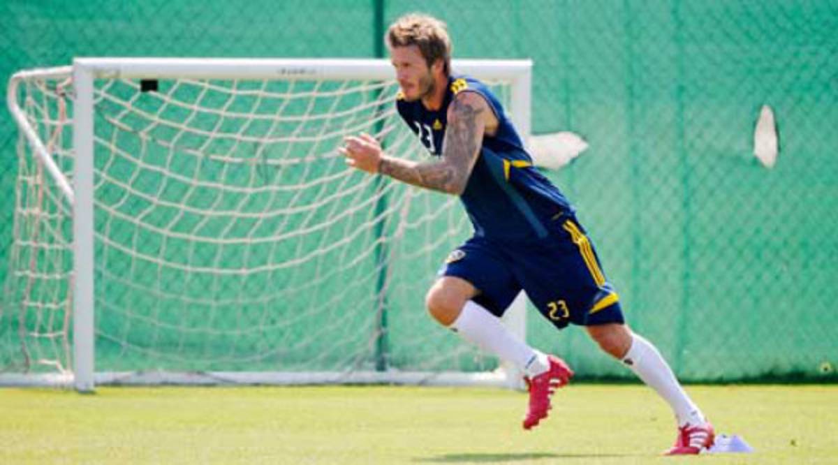 Beckham vuelve y evita la polémica