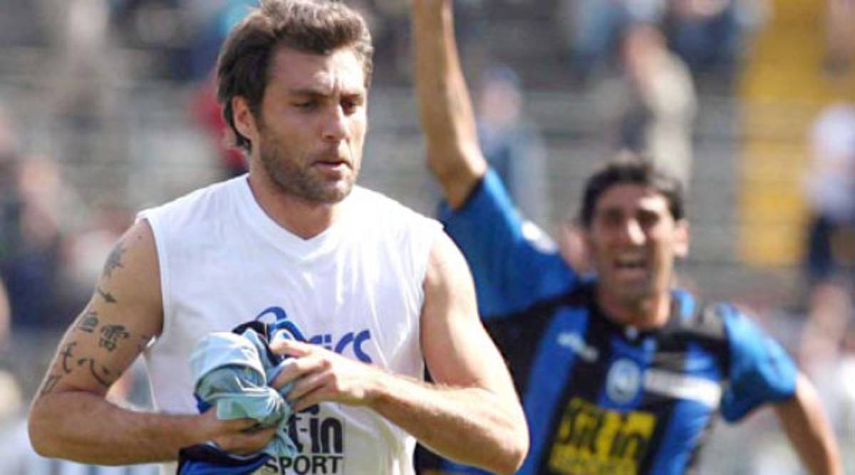 Peñarol ahora va por Christian Vieri