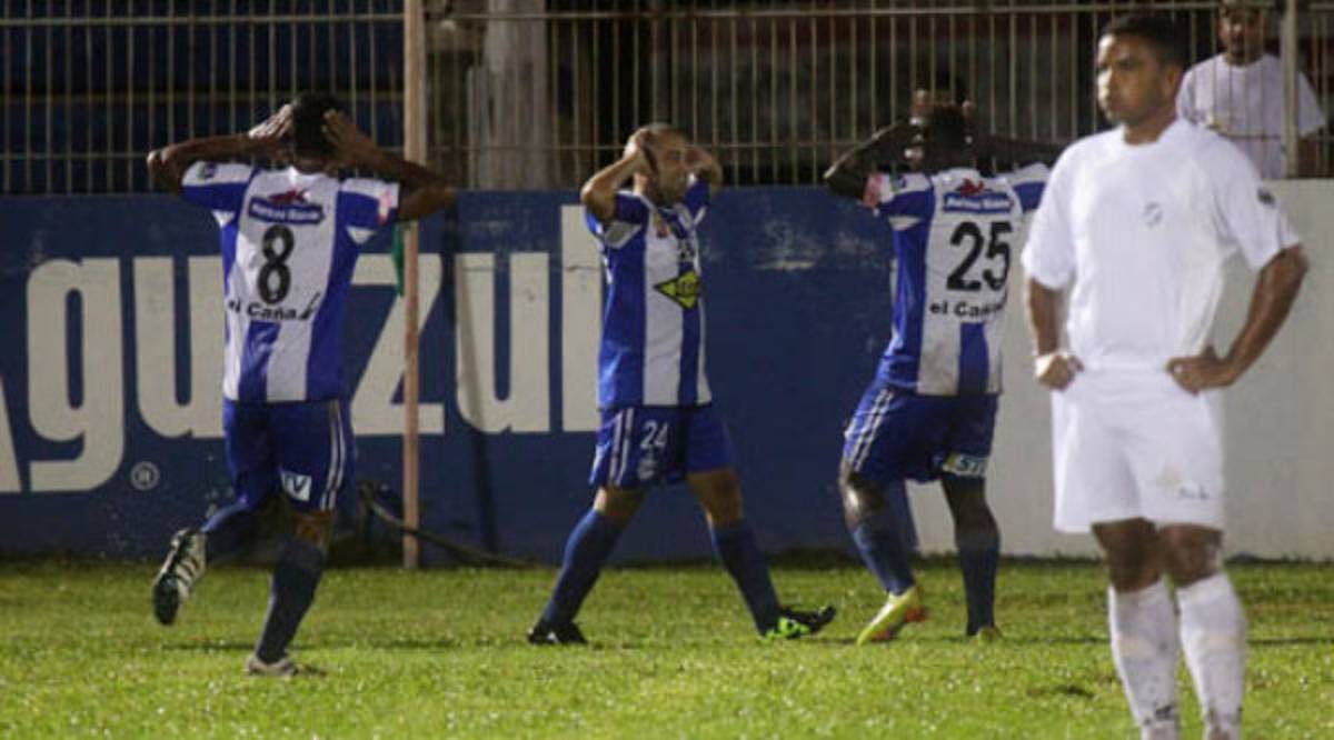 Victoria le pasó por encima al Platense