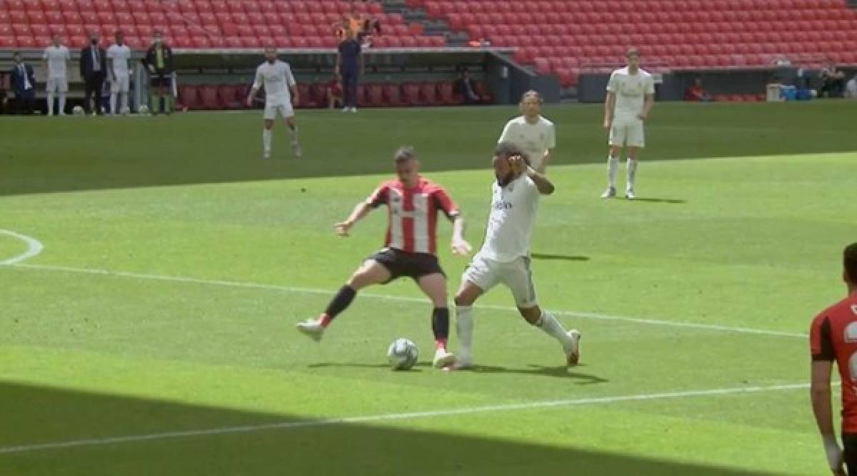 Fotos: La oración de Casemiro en el penal y el pisotón de Sergio Ramos en el Athletic-Real Madrid