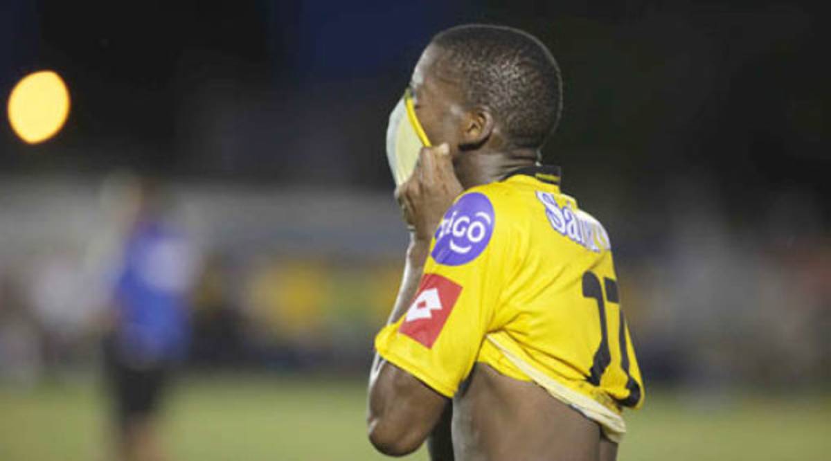 Sigue la maldición del Real España