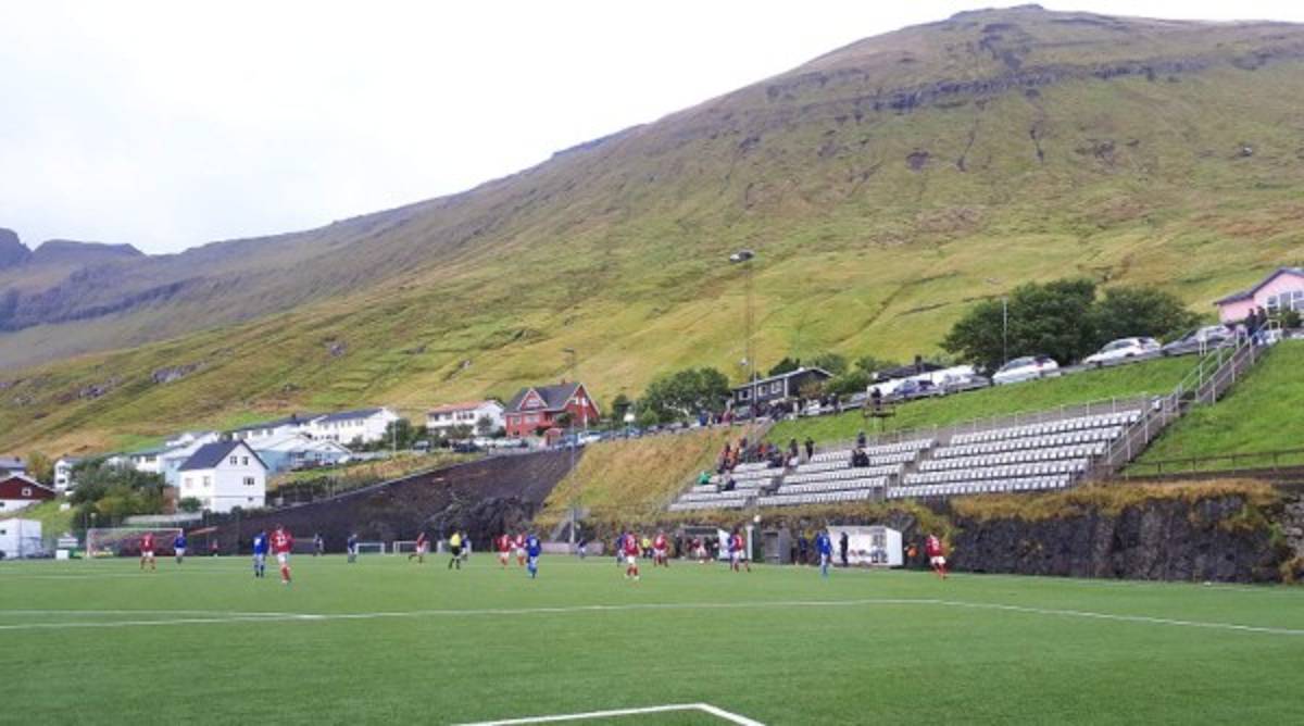 El Flotugerdi Stadium, la casa del fútbol en Islas Feroe donde se respira aire puro