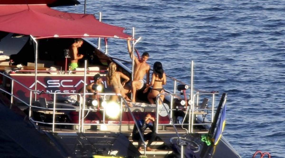 Las fotos de Cristiano Ronaldo con sus parejas durante su carrera