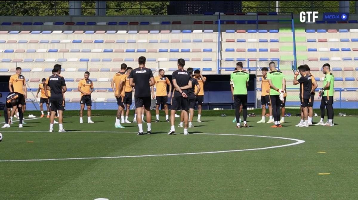 Así fue el primer entrenamiento del “Choco” Lozano con el Getafe y se conoce ya el nuevo número que usará en España