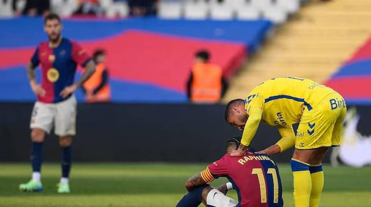 El motivo del enfado de Barcelona con el VAR, Raphinha el más afectado y por qué jugaron de blanco ¿maldición?